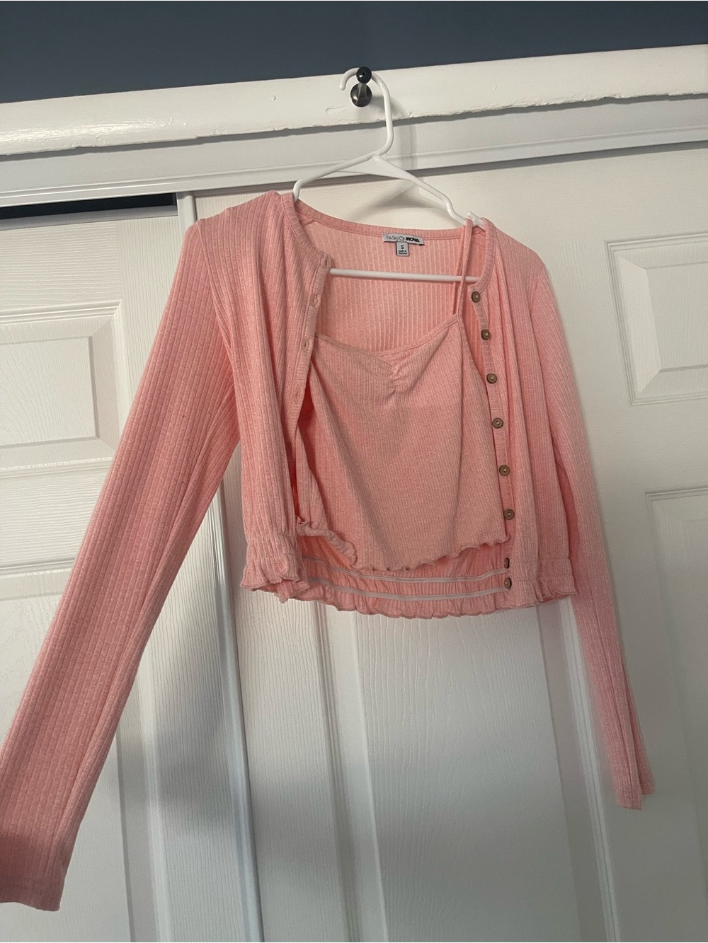 Fashion Nova Women’s Pink Ribbed Cropped Cardigan & Cami Set